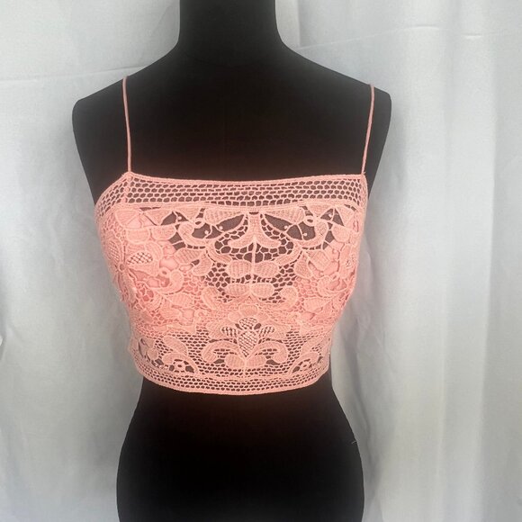 Free People One Peach Crochet Spaghetti Strap Crop Top Size M Great Condition - Picture 1 of 5